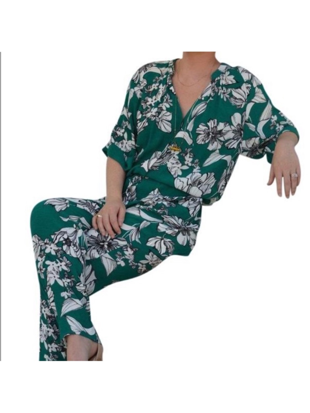 Zara‎ Women’s Green Floral Jumpsuit Size Medium